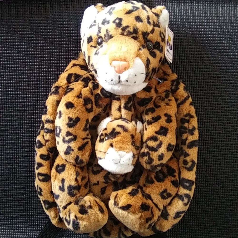 "SKM" Leopard with cub backpack